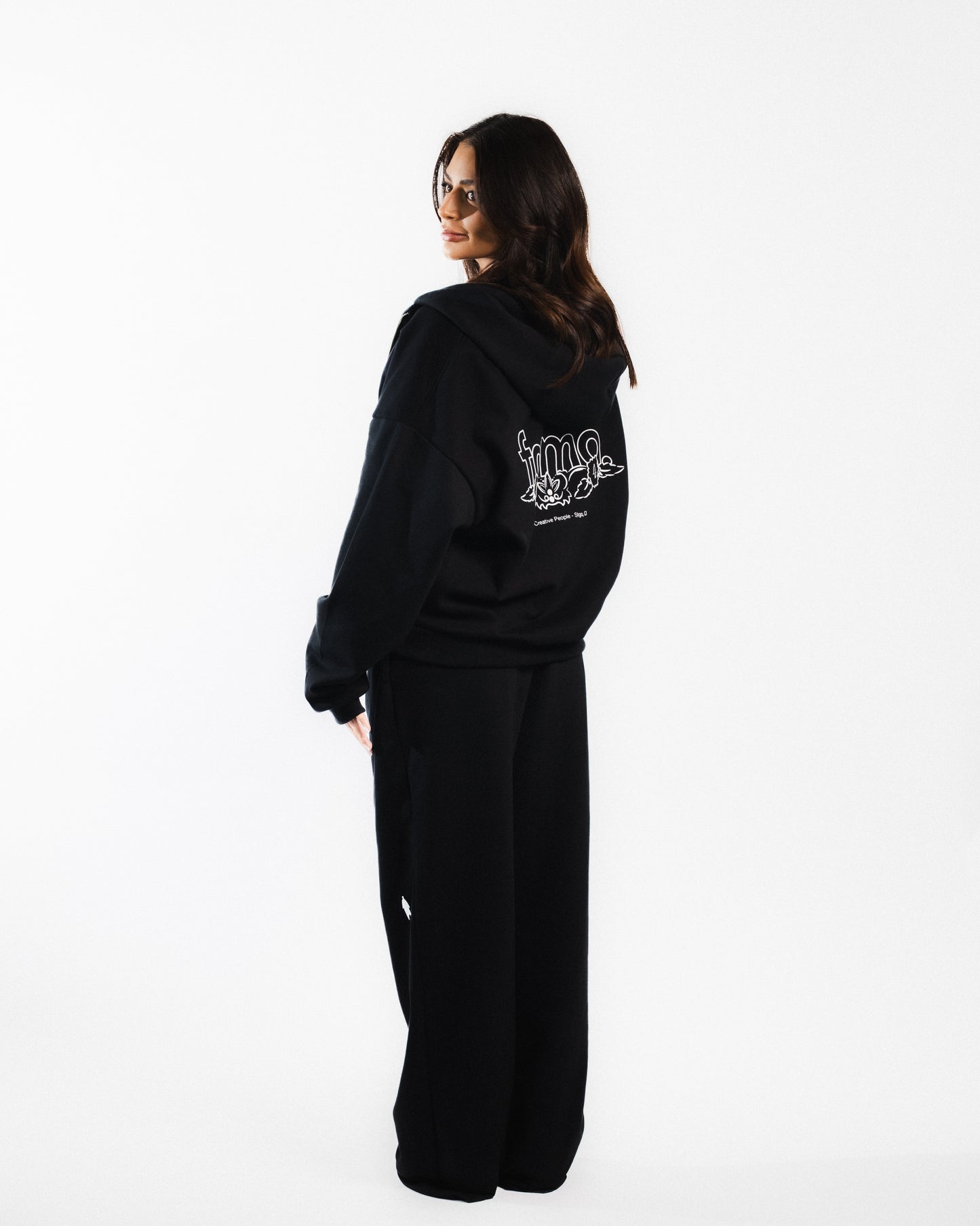 ZIP HOODIE FORMA NEGRO